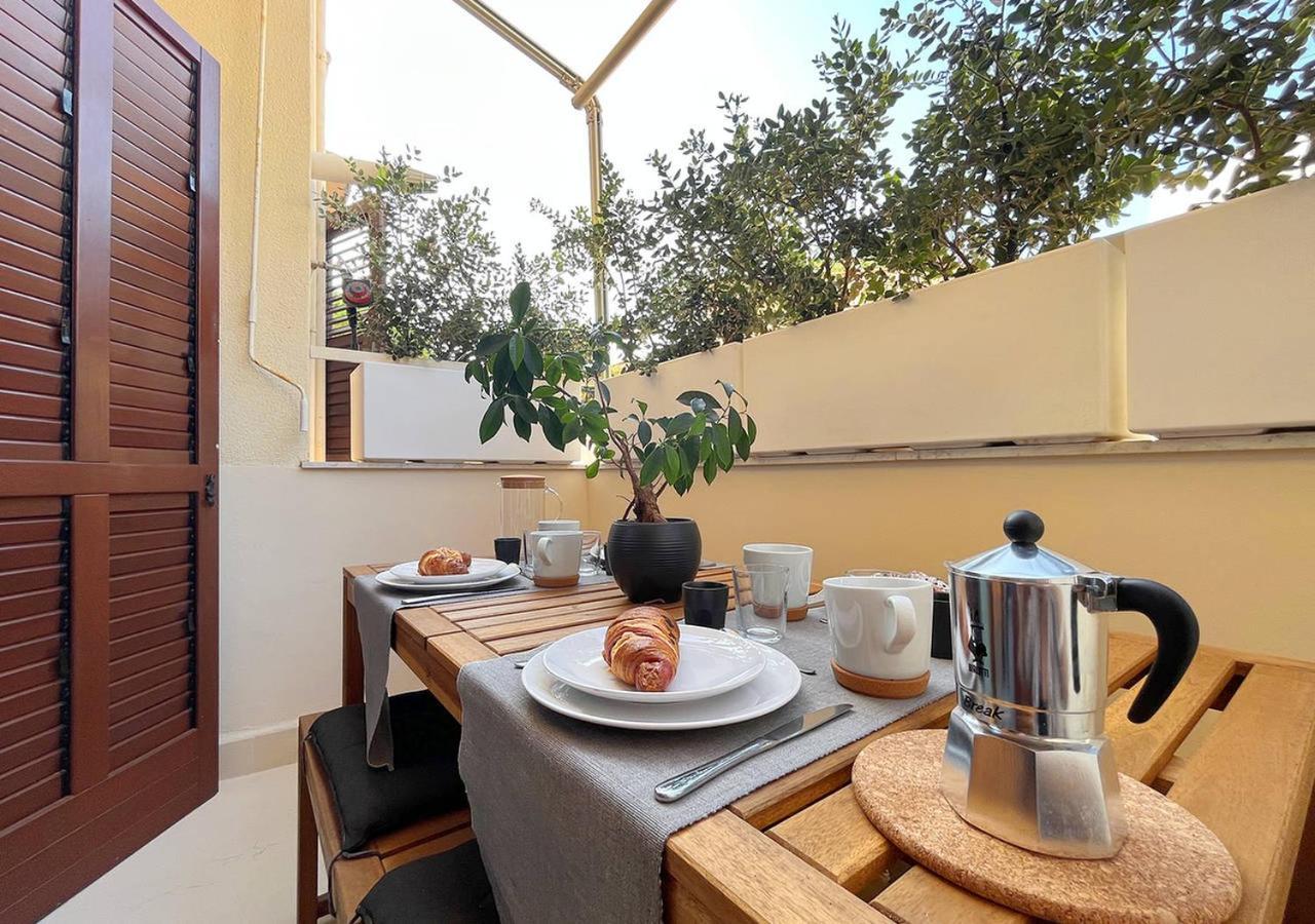 Solemar Sicilia - White Loft Apartment ปาแลร์โม ภายนอก รูปภาพ