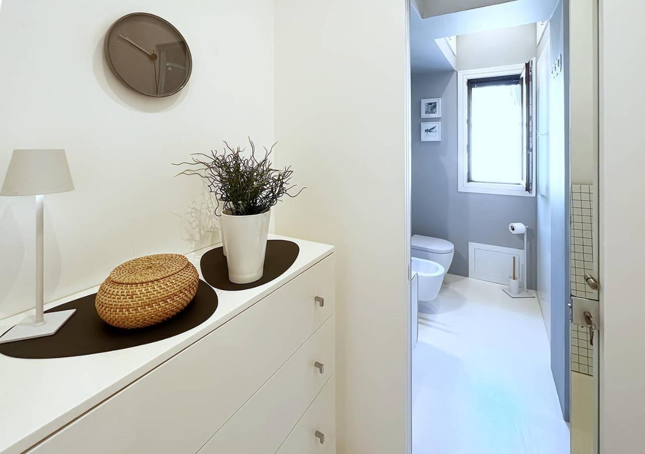 Solemar Sicilia - White Loft Apartment ปาแลร์โม ภายนอก รูปภาพ