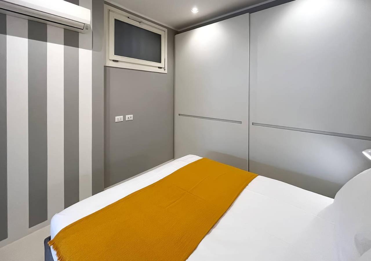 Solemar Sicilia - White Loft Apartment ปาแลร์โม ภายนอก รูปภาพ